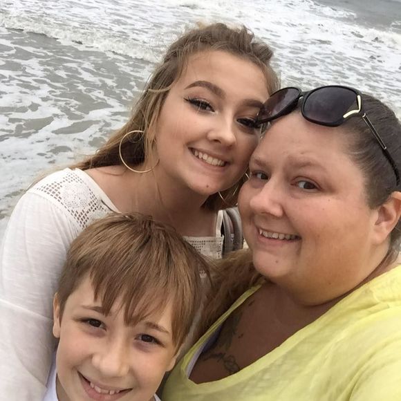 Meet your Posher, Amanda - Picture 1 of 1